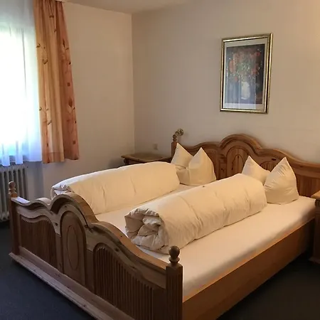 Waldhaus 3* 메스펠브룬